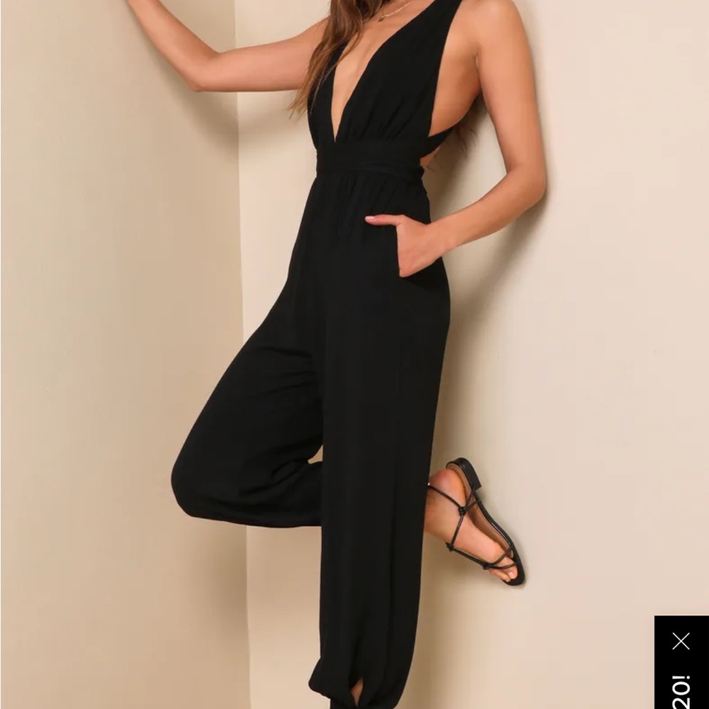 Black Sleeveless Jumpsuit